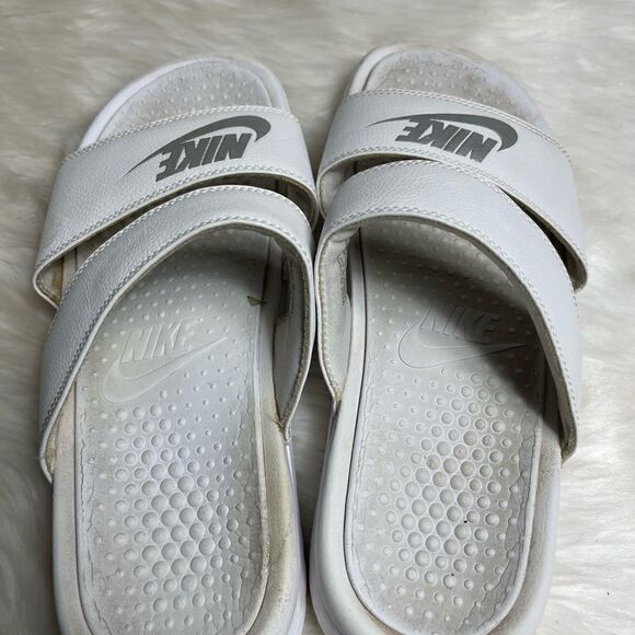 Nike Benassi Duo ultra slides white and silver logo sandals size 10 - Picture 5 of 9
